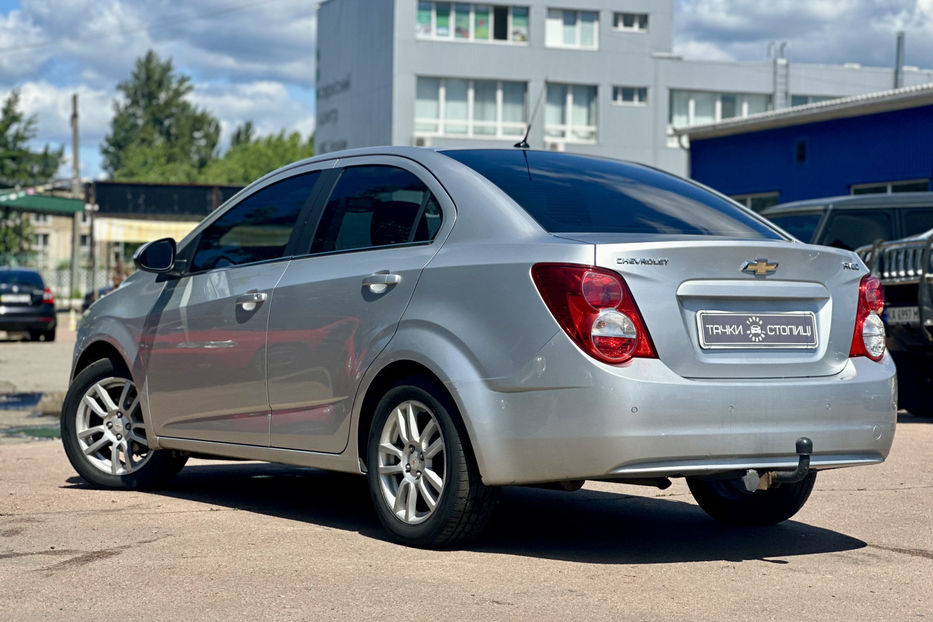 Продам Chevrolet Aveo 2014 года в Киеве
