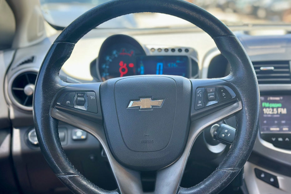 Продам Chevrolet Aveo 2014 года в Киеве