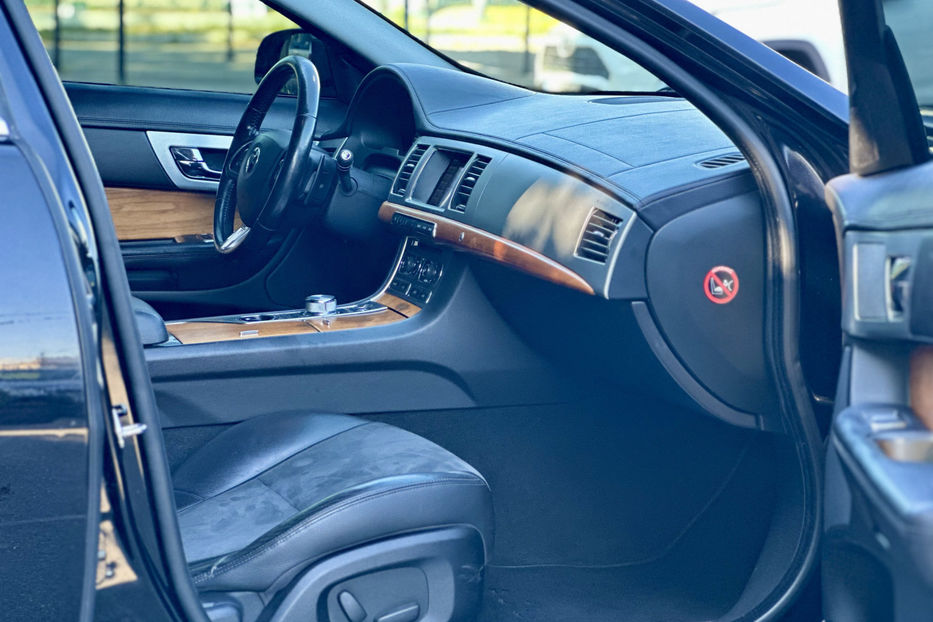 Продам Jaguar XF 2012 года в Киеве