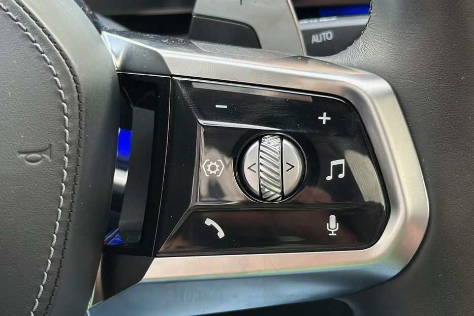 Продам BMW 760 BMW 760i MHEV Steptronic 2022 года в Киеве