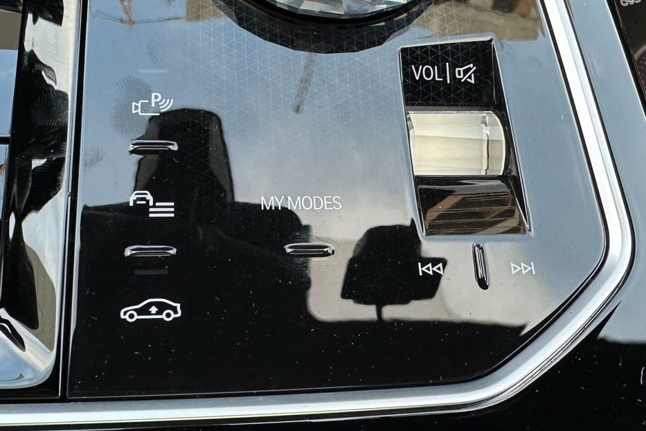 Продам BMW 760 BMW 760i MHEV Steptronic 2022 года в Киеве