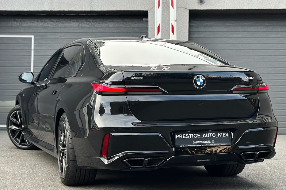Продам BMW 760 BMW 760i MHEV Steptronic 2022 года в Киеве