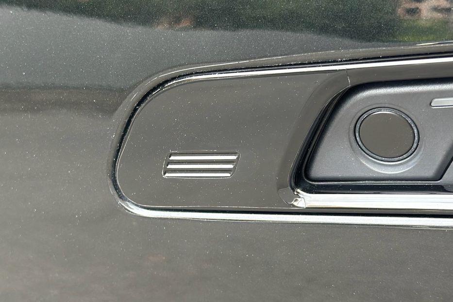 Продам BMW 760 BMW 760i MHEV Steptronic 2022 года в Киеве