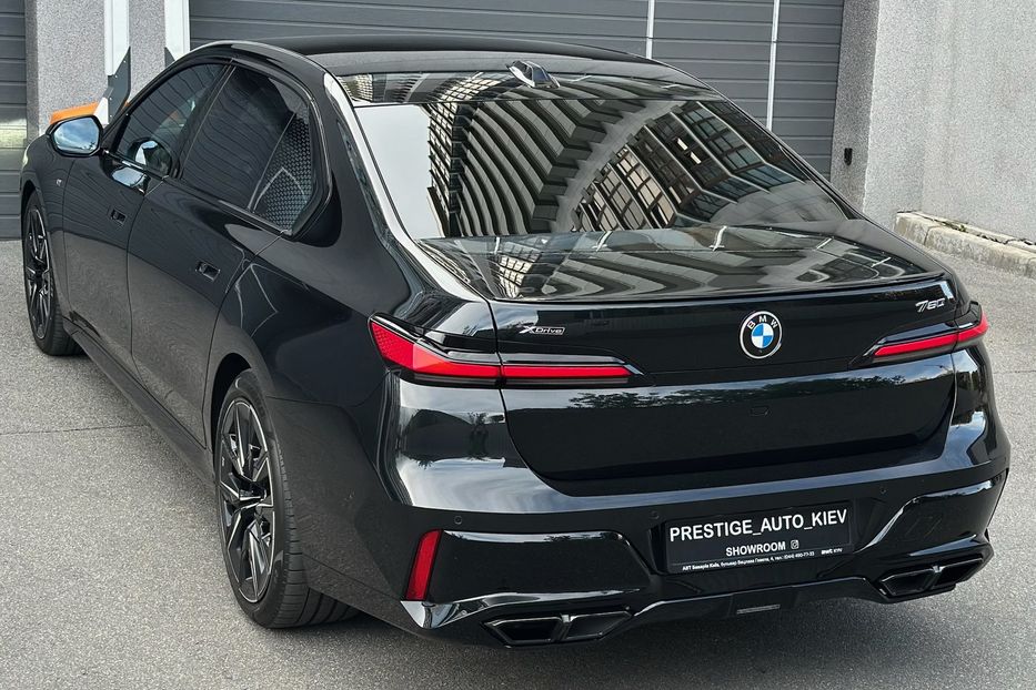 Продам BMW 760 BMW 760i MHEV Steptronic 2022 года в Киеве