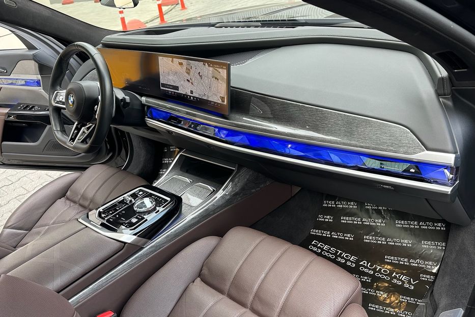 Продам BMW 760 BMW 760i MHEV Steptronic 2022 года в Киеве