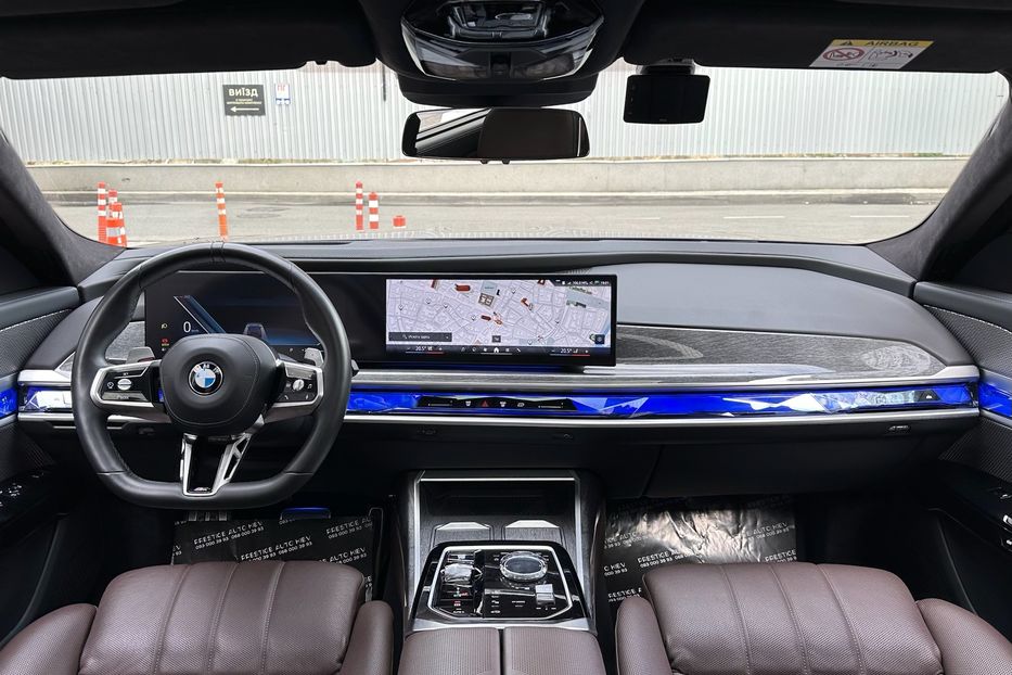Продам BMW 760 BMW 760i MHEV Steptronic 2022 года в Киеве