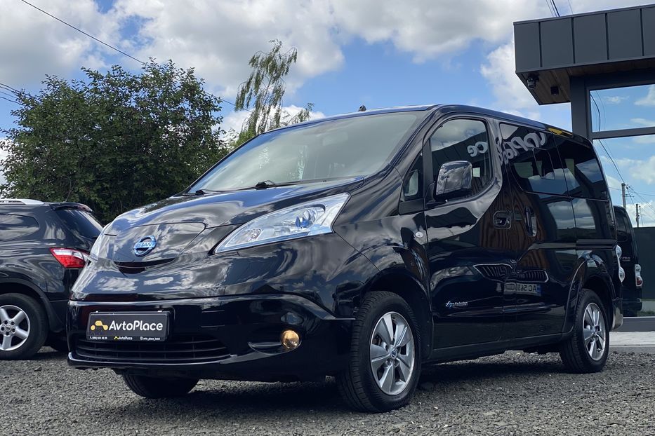 Продам Nissan NV 200 2016 года в Луцке