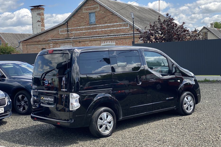 Продам Nissan NV 200 2016 года в Луцке