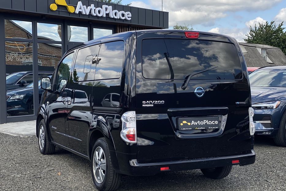 Продам Nissan NV 200 2016 года в Луцке