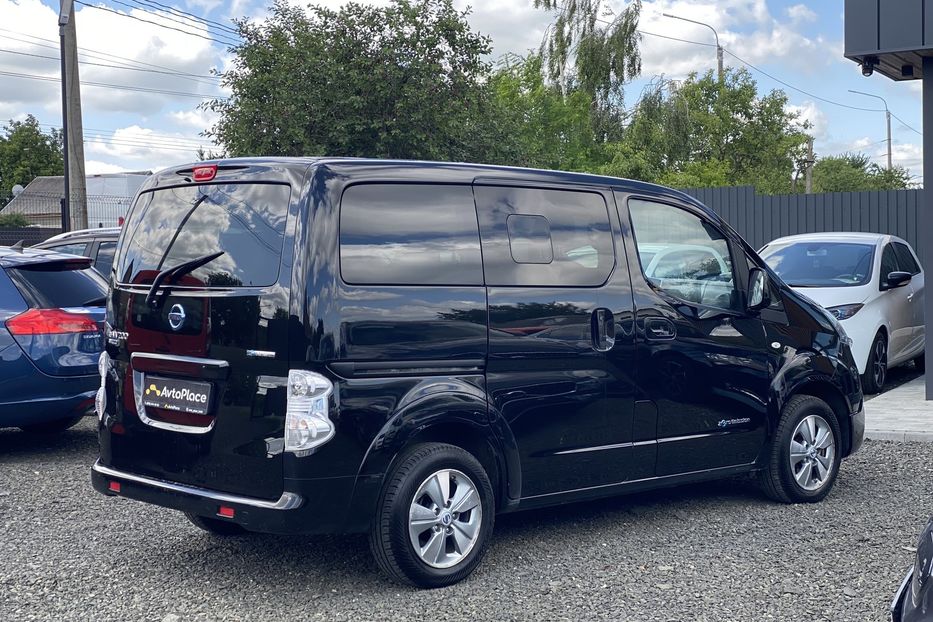 Продам Nissan NV 200 2016 года в Луцке