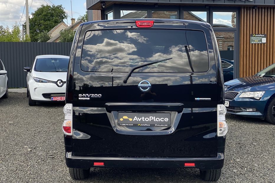 Продам Nissan NV 200 2016 года в Луцке