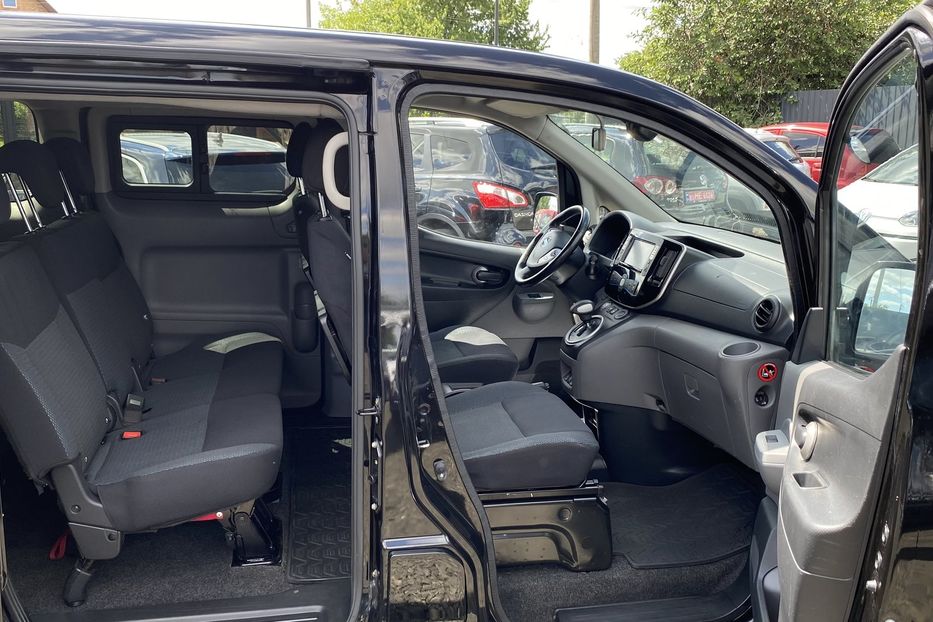 Продам Nissan NV 200 2016 года в Луцке