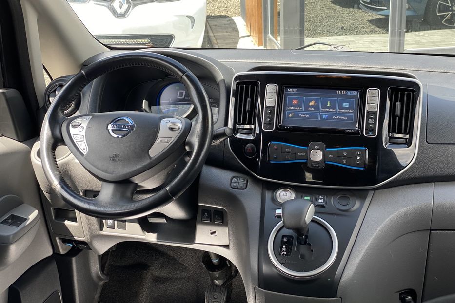 Продам Nissan NV 200 2016 года в Луцке