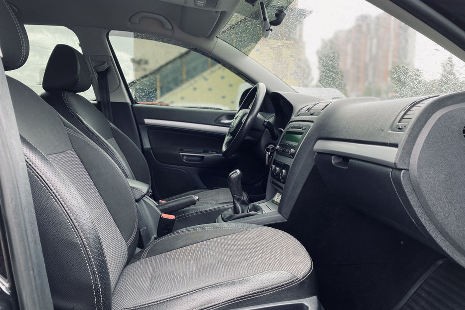 Продам Skoda Octavia A5 2012 года в Киеве