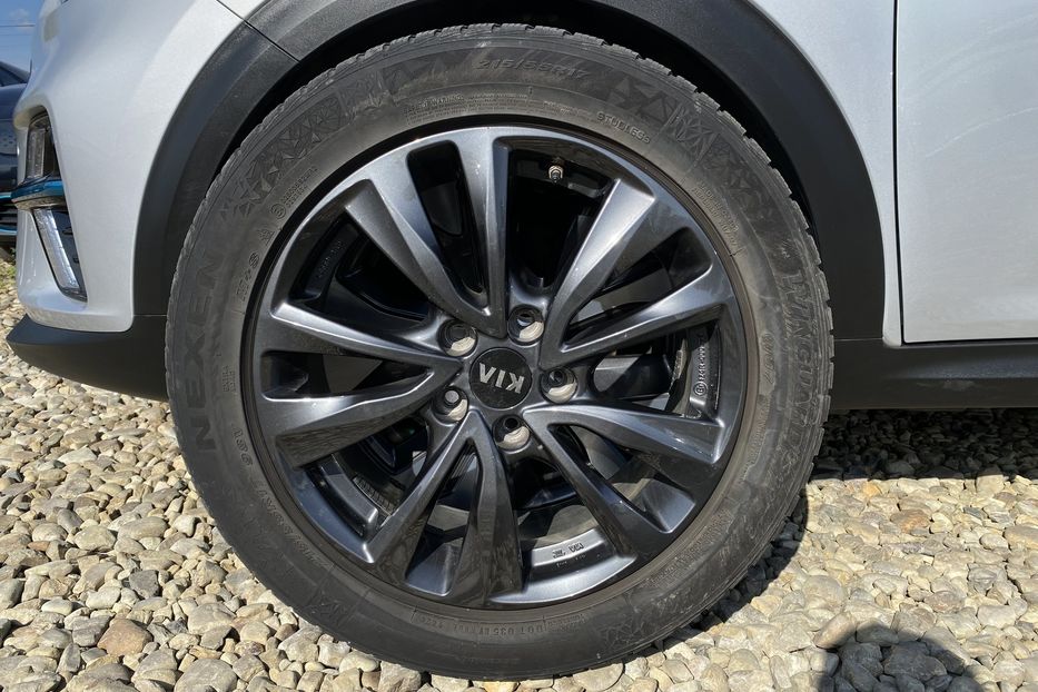 Продам Kia Niro 64Макскомпл.Prestige К-т коліс 2021 года в Львове