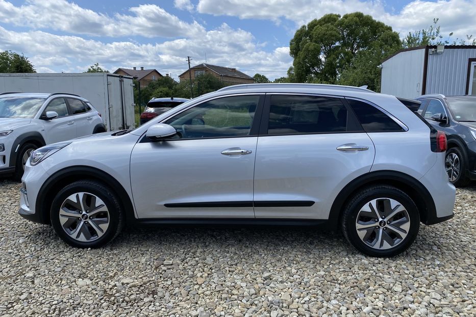 Продам Kia Niro 64Макскомпл.Prestige К-т коліс 2021 года в Львове