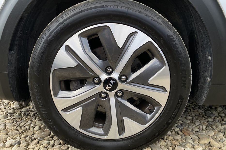 Продам Kia Niro 64Макскомпл.Prestige К-т коліс 2021 года в Львове
