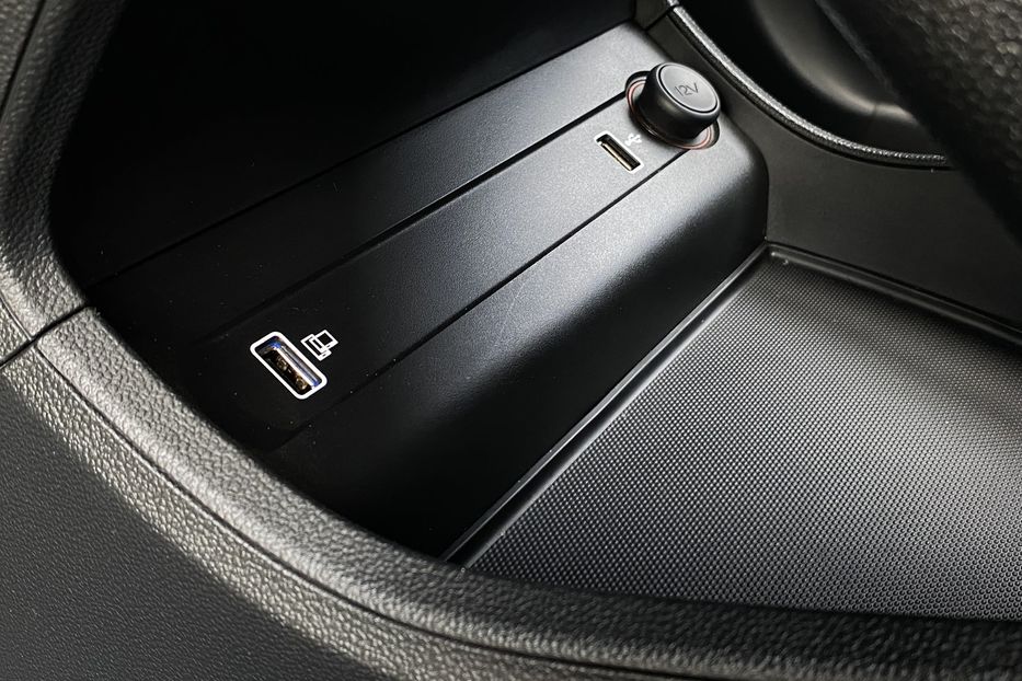 Продам MG 3 ZS EV 44.5 kWh 2021 года в Львове