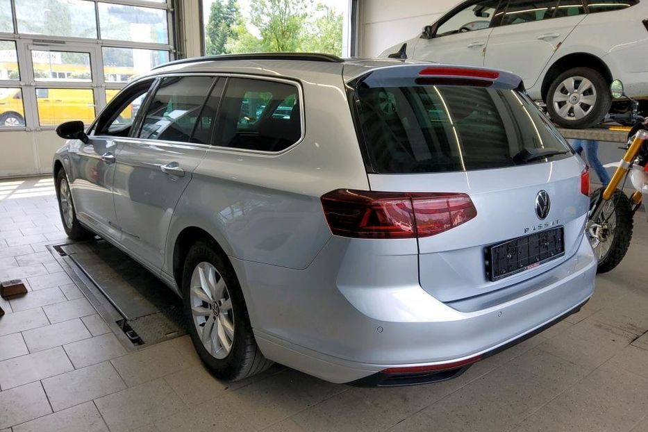 Продам Volkswagen Passat 2022 года в Львове