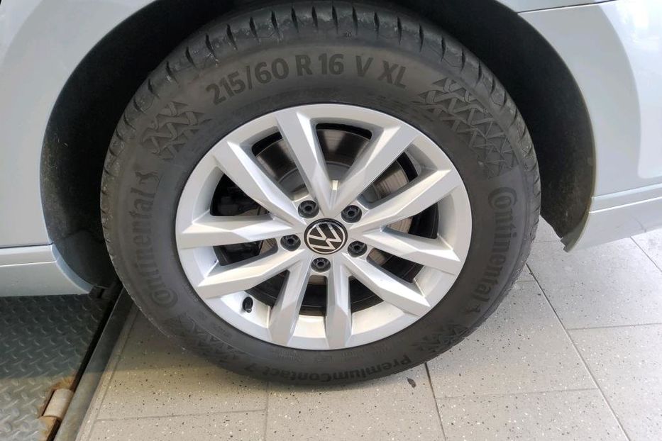 Продам Volkswagen Passat 2022 года в Львове