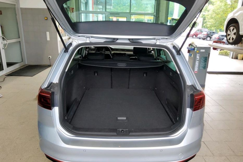 Продам Volkswagen Passat 2022 года в Львове