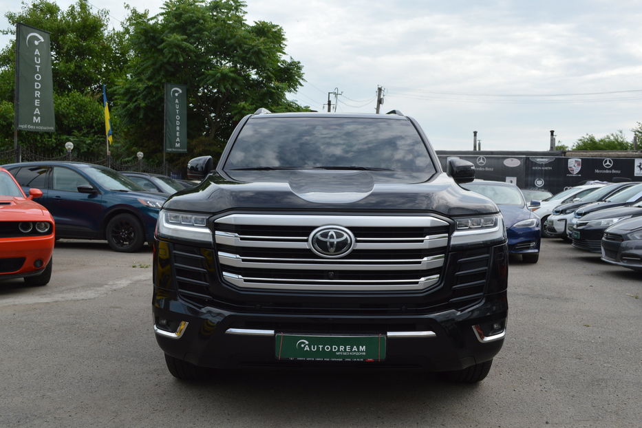 Продам Toyota Land Cruiser 300 2021 года в Одессе