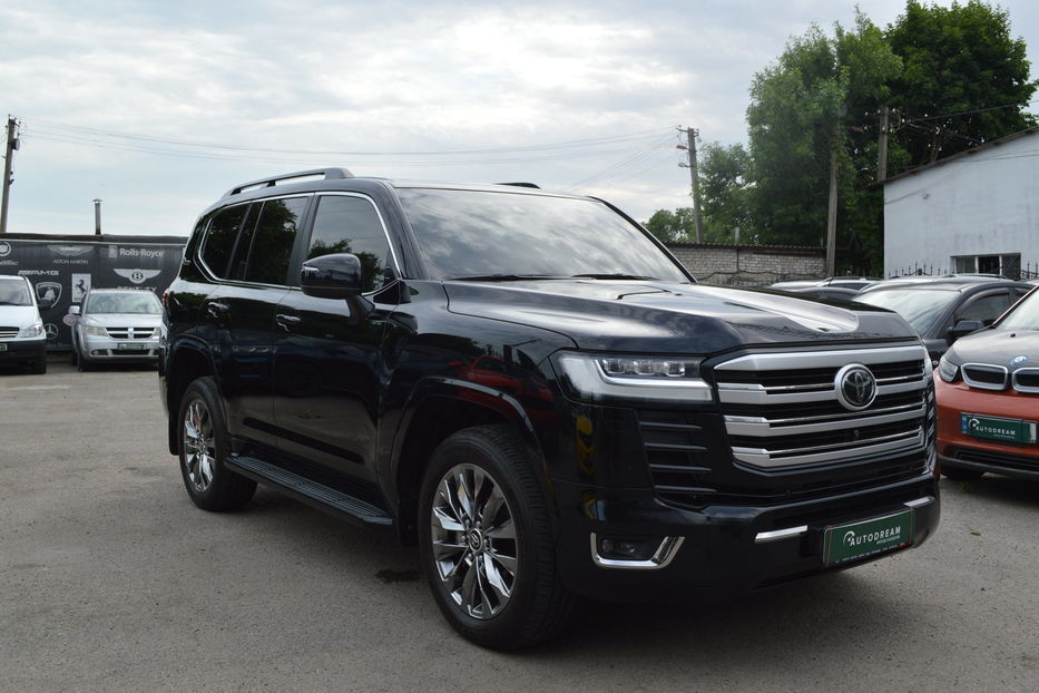 Продам Toyota Land Cruiser 300 2021 года в Одессе