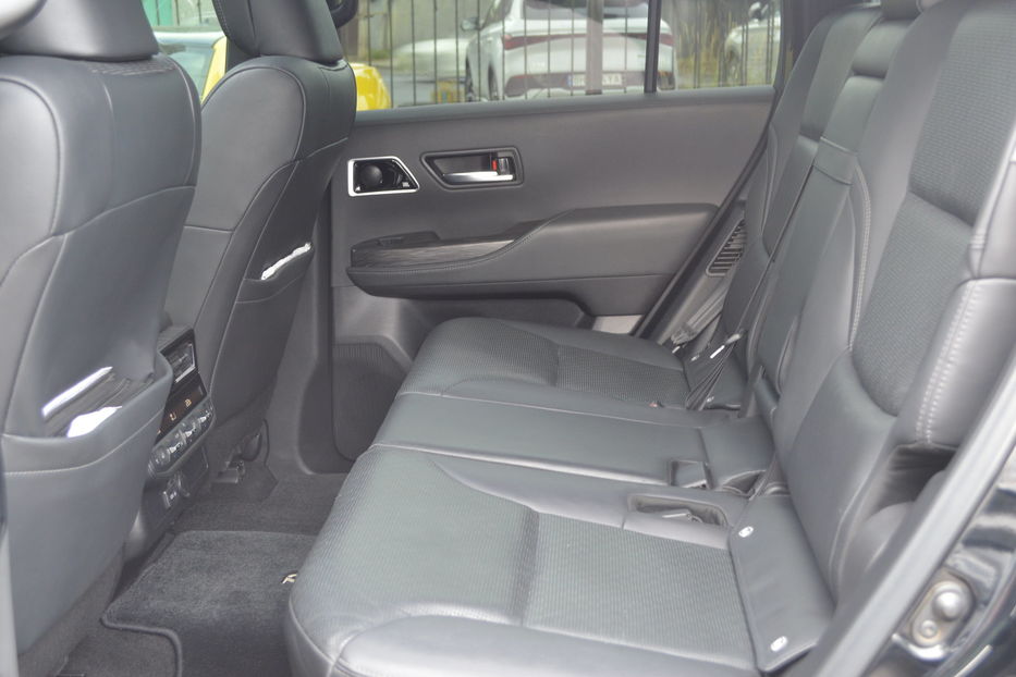 Продам Toyota Land Cruiser 300 2021 года в Одессе