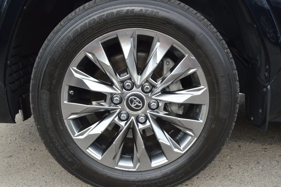 Продам Toyota Land Cruiser 300 2021 года в Одессе