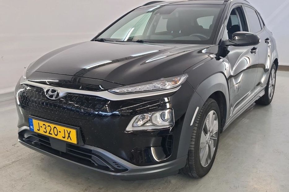 Продам Hyundai Kona 64квт авто в дорозі 2020 года в Львове