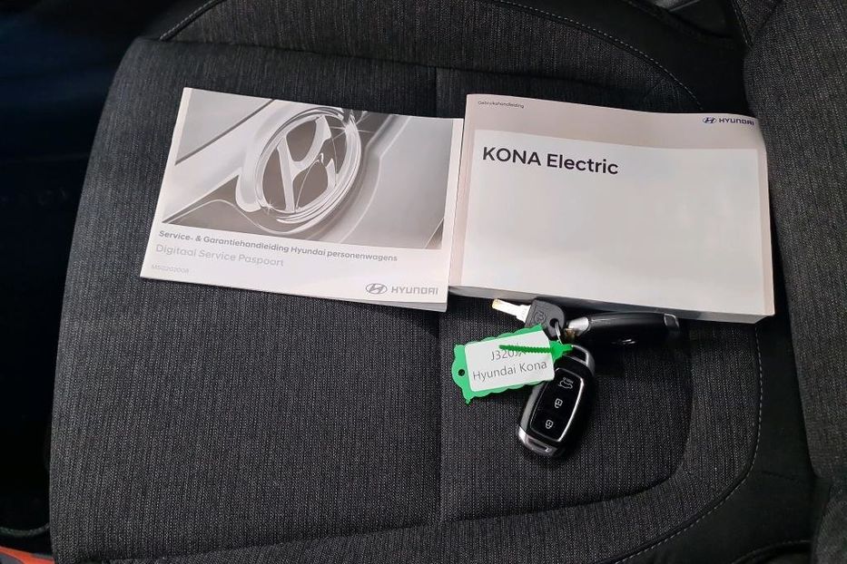 Продам Hyundai Kona 64квт авто в дорозі 2020 года в Львове