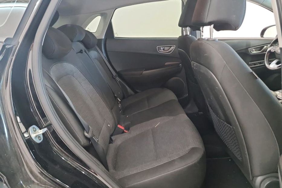 Продам Hyundai Kona 64квт авто в дорозі 2020 года в Львове