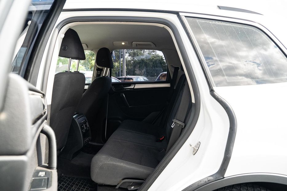 Продам Volkswagen Touareg 2014 года в Черновцах