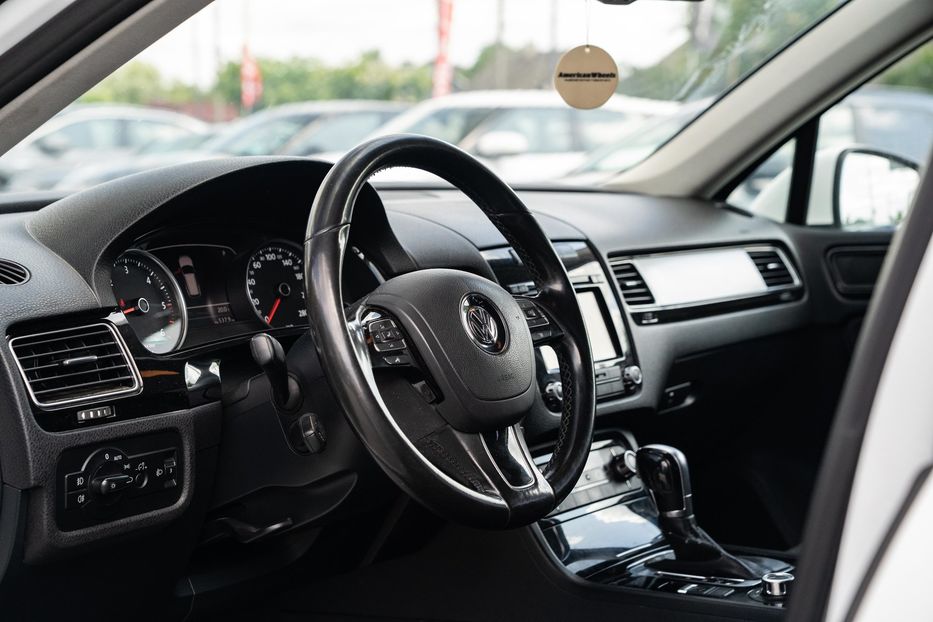 Продам Volkswagen Touareg 2014 года в Черновцах