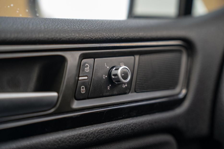 Продам Volkswagen Touareg 2014 года в Черновцах