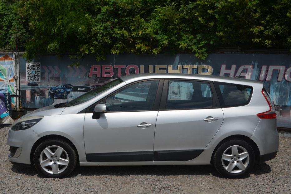 Продам Renault Scenic 2012 года в Киеве