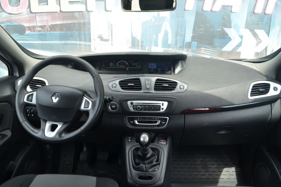 Продам Renault Scenic 2012 года в Киеве