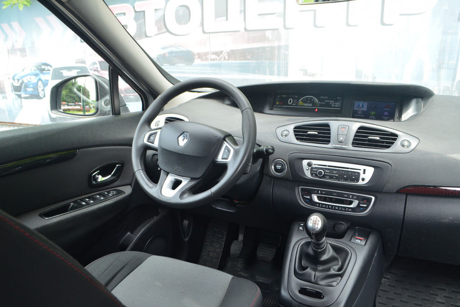 Продам Renault Scenic 2012 года в Киеве