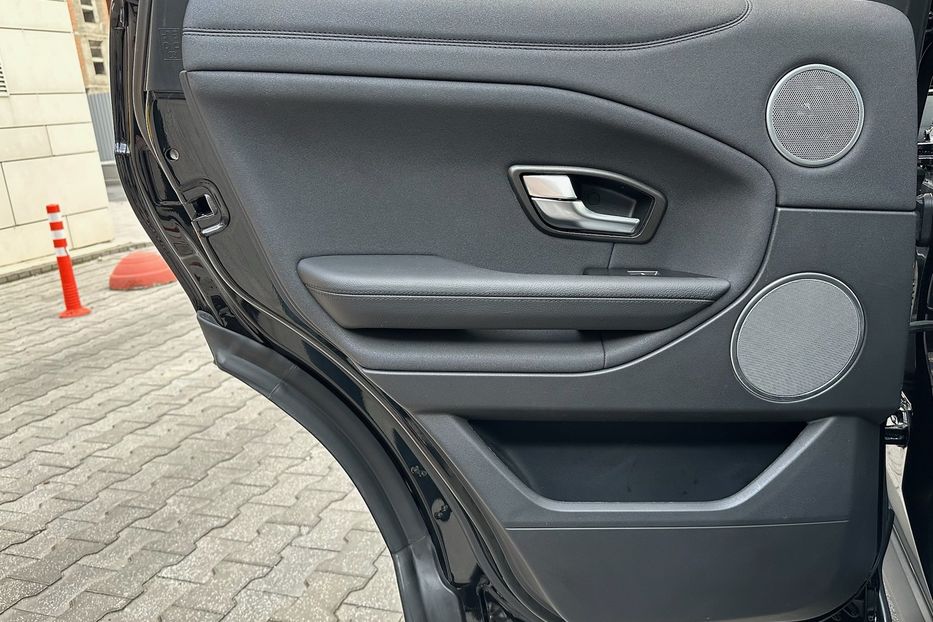Продам Land Rover Range Rover Evoque 2017 года в Киеве