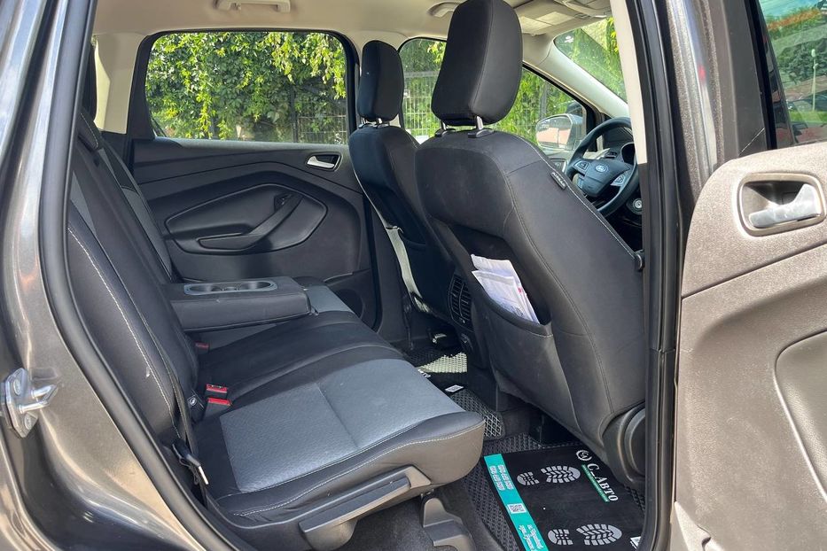 Продам Ford Escape 2018 года в Черновцах