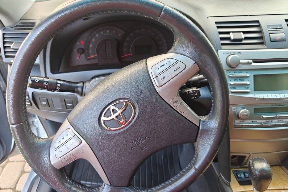 Продам Toyota Camry 2007 года в Киеве