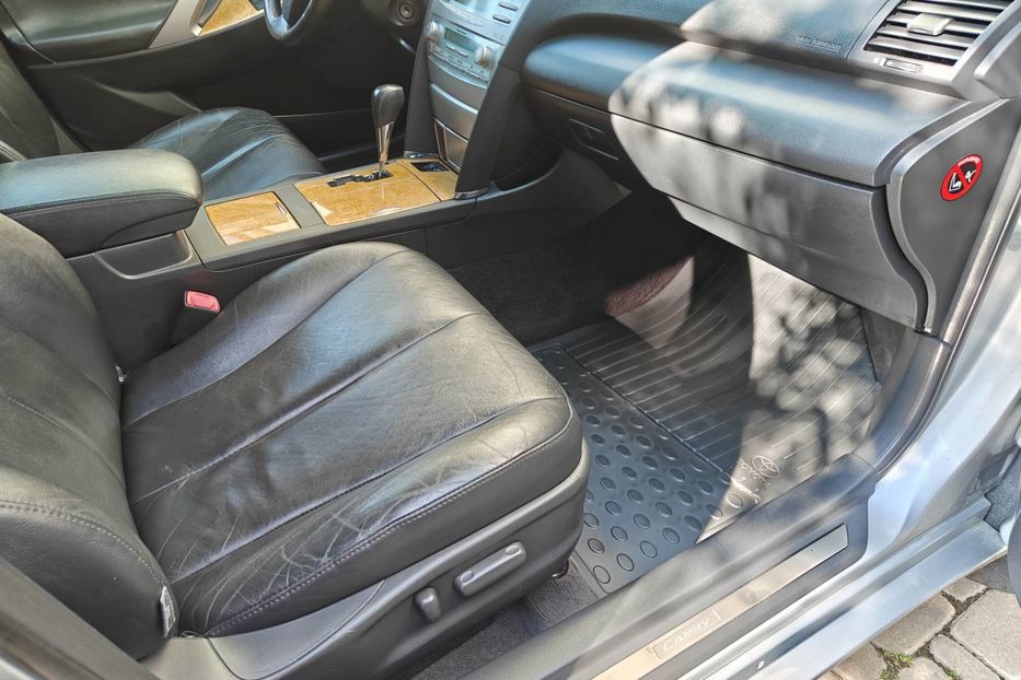 Продам Toyota Camry 2007 года в Киеве
