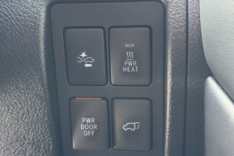 Продам Toyota Land Cruiser 200 Executive Lounge 2020 года в Киеве