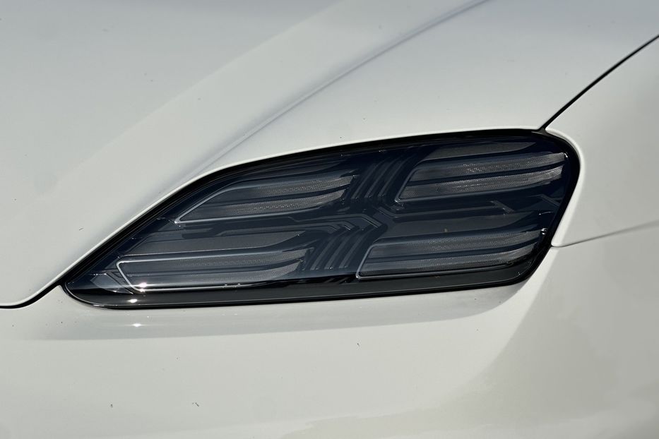 Продам Porsche Macan 4S Electric 2025 года в Киеве