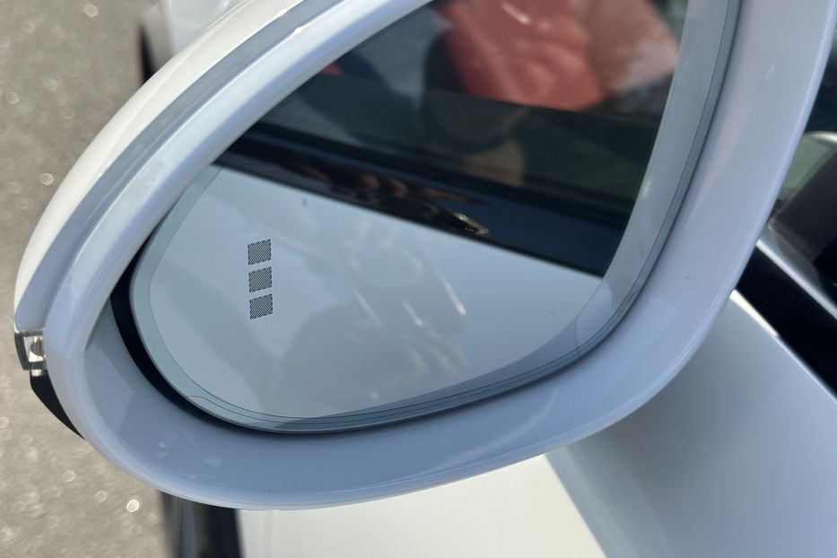 Продам Porsche Macan 4S Electric 2025 года в Киеве