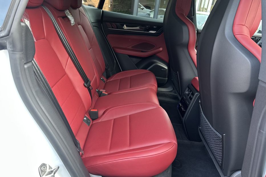 Продам Porsche Macan 4S Electric 2025 года в Киеве