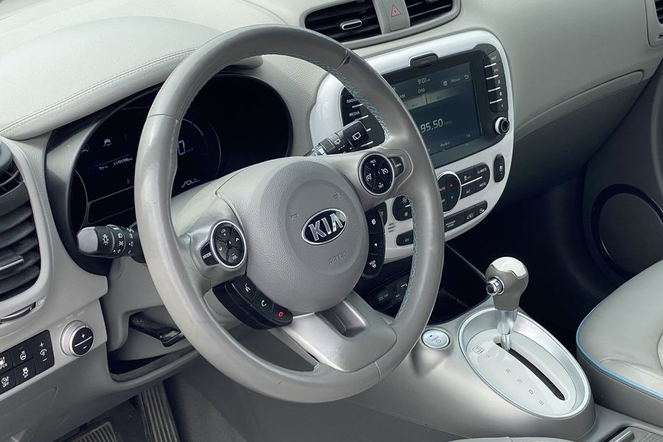 Продам Kia Soul 2015 года в Луцке