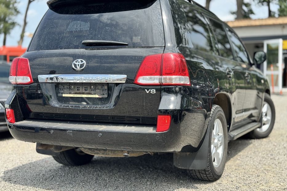 Продам Toyota Land Cruiser 200 ОФІЦІАЛ (KOMIS) 2011 года в г. Умань, Черкасская область