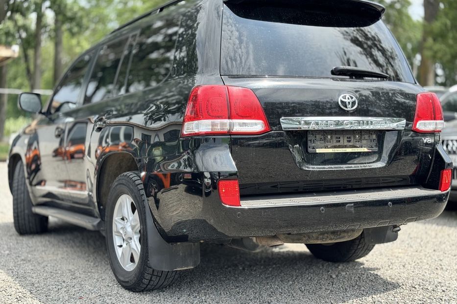 Продам Toyota Land Cruiser 200 ОФІЦІАЛ (KOMIS) 2011 года в г. Умань, Черкасская область