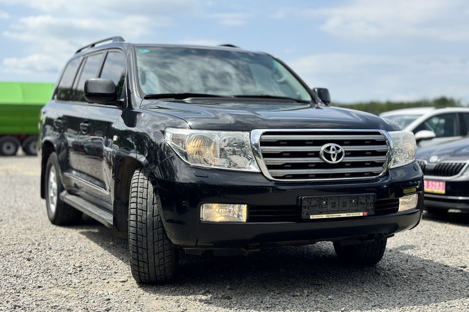 Продам Toyota Land Cruiser 200 ОФІЦІАЛ (KOMIS) 2011 года в г. Умань, Черкасская область